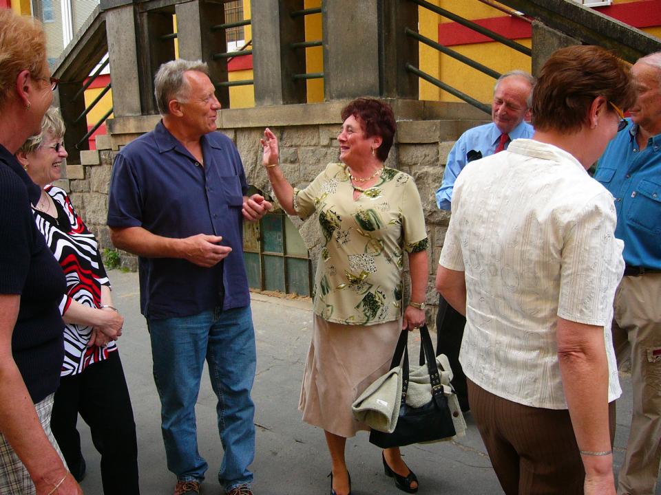 img00027.jpg