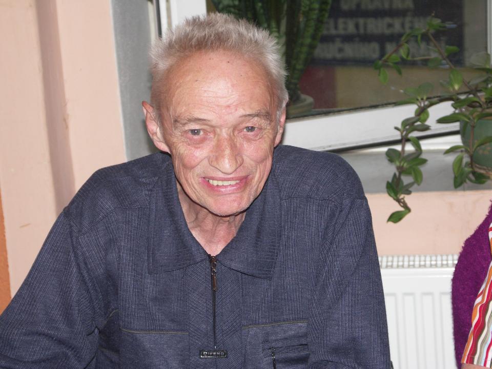 img00048.jpg